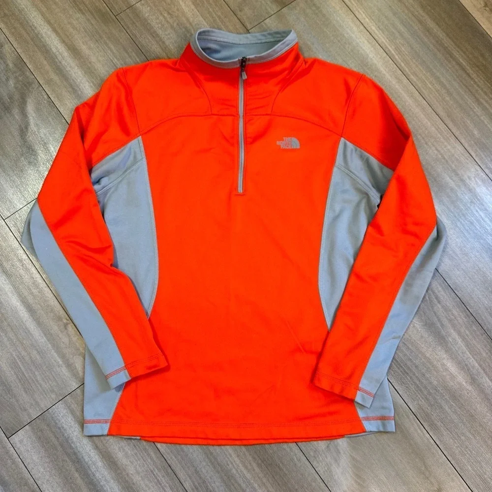 The North Face Mens 1/4‎ Zip Long Sleeve Pullover Bright Orange Grey M